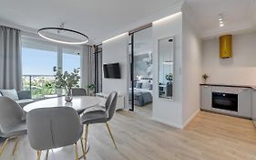 Gdynia Modern Tower & City View By Downtown Apartments
